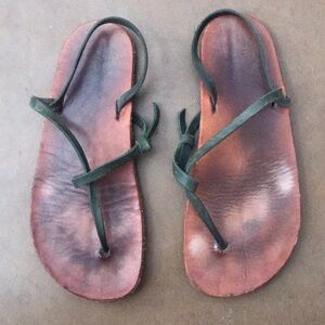LUNA SANDALS  / Minimalist Roots Model / Moss Green